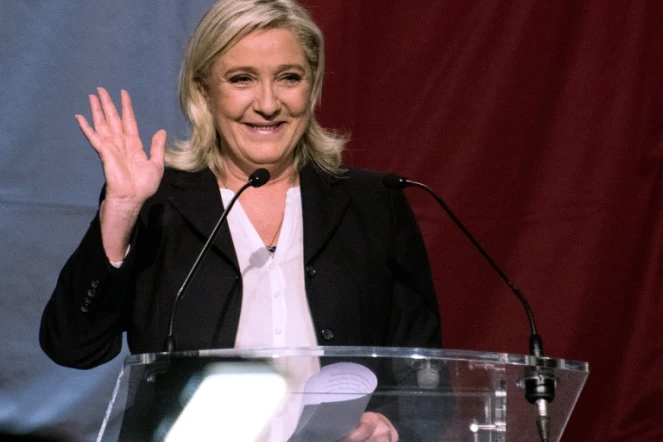 La présidente du Front national Marine Le Pen le 6 décembre 2015 à Henin-Beaumont