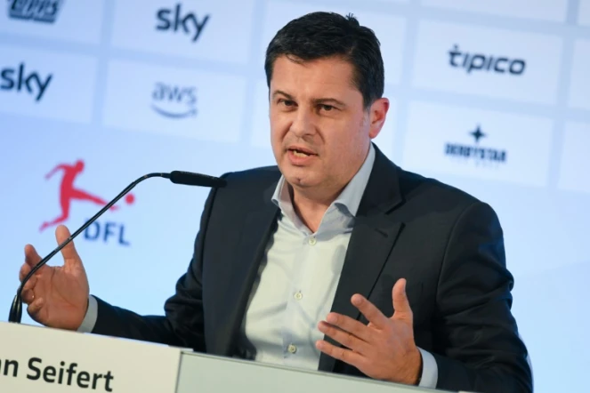 Le directeur général de la Bundesliga, Christian Seifert, en conférence de presse à Francfort, le 16 mars 2020
