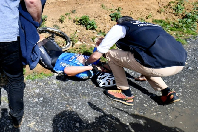 Le Belge Michael Goolaerts retrouvé inanimé pendant la course de Paris-Roubaix le 8 avril 2018 est décédé à l'hôpital de Lille