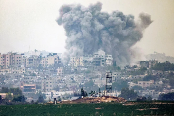 Bombardement israélien sur la ville de Gaza, le 27 octobre 2023