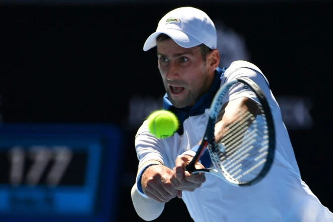 Le Serbe Novak Djokovic lors de sa victoire face à l'Américain Donald Young au 1er tour de l'Open d'Australie le 16 janvier 2018