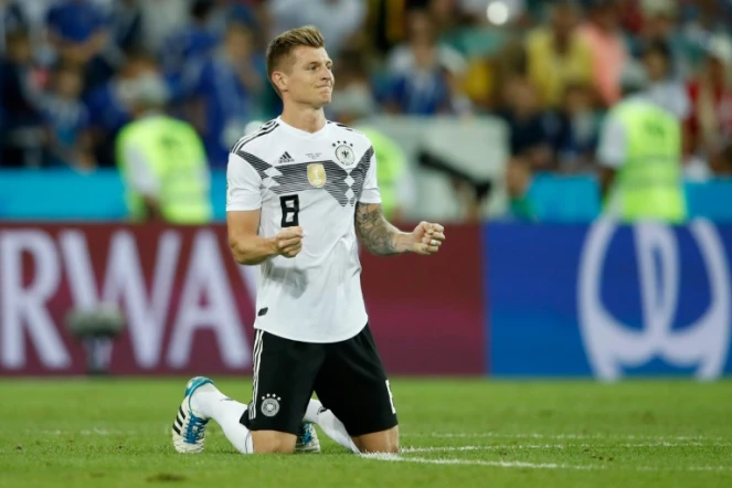 Toni Kroos exulte après avoir marqué le but de la victoire de l'Allemagne à Sotchi, le 23 juin 2018