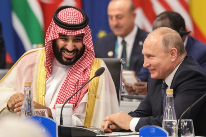 Le président russe Vladimir Poutine et le prince héritier saoudien Mohammed ben Salmane, lors du sommet du G20 à Buenos Aires, le 30 novembre 2018.