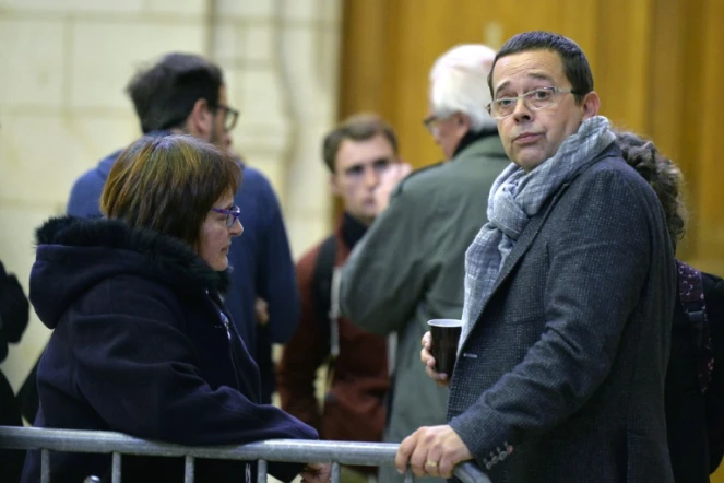 L'ex-urgentiste Nicolas Bonnemaison (d), à Angers le 21 octobre 2015