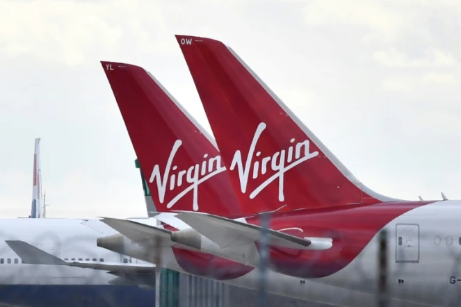 Des avions de la compagnie Virgin Atlantic stationnés le 2 avril 2020 sur le tarmac de Heathrow (ouest de Londres)