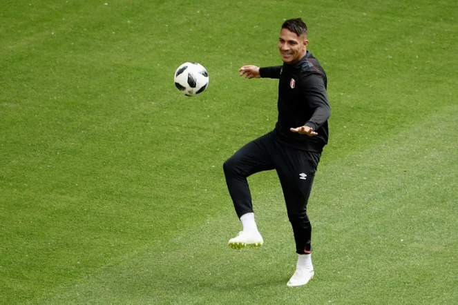 L'attaquant-vedette péruvien Paolo Guerrero lors d'un entraînement, le 15 juin 2018 à Saransk en Russie