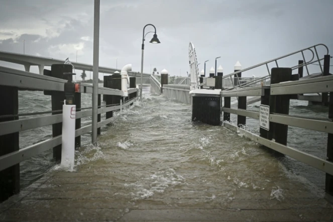 Le port de Clearwater en Floride confronté à la montée des eaux avec l'ouragan Idalia, le 30 août 2023