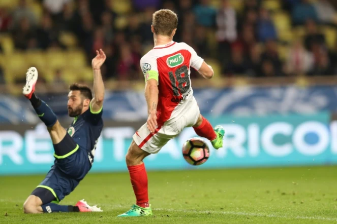 Valère Germain marque le premier but pour l'AS Monaco lors de la victoire devant Lille en quart de la Coupe de France, le 4 avril 2017 au stade Louis-II