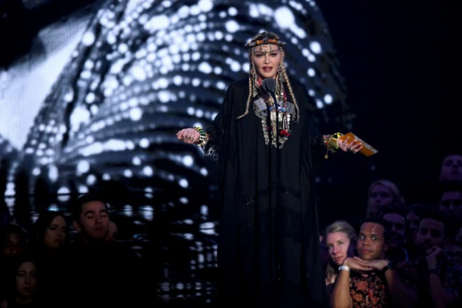 Madonna rend hommage à Aretha Franklin lors des MTV Music Awards à New York, le 20 août 2018