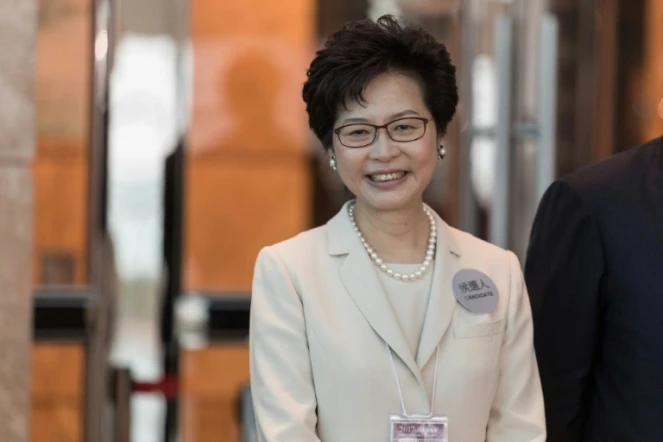 Carrie Lam, la favorite de Pékin, désignée chef du gouvernement de Hong Kong par un comité électoral pour l'essentiel acquis à la Chine, le 26 mars 2017 à Hong Kong
