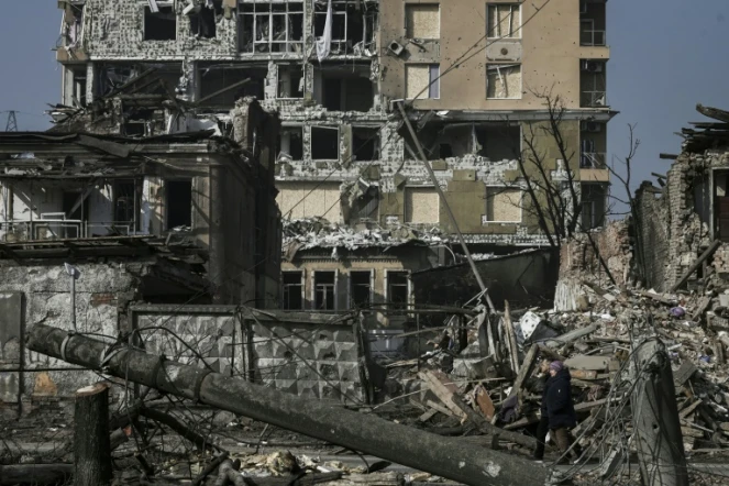 Un immeuble détruit par un bombardement russe, le 25 mars 2022 à Kharkiv