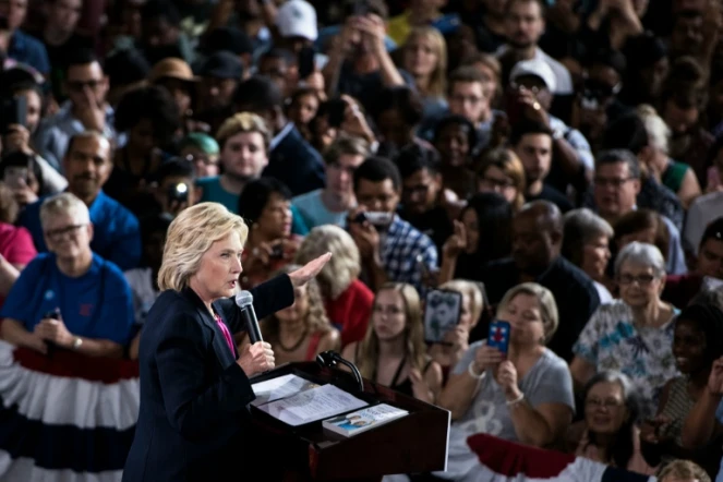 La candidate démocrate à la Maison Blanche Hillary Clinton en meeting le 6 septembre 2016 à Tampa en Floride