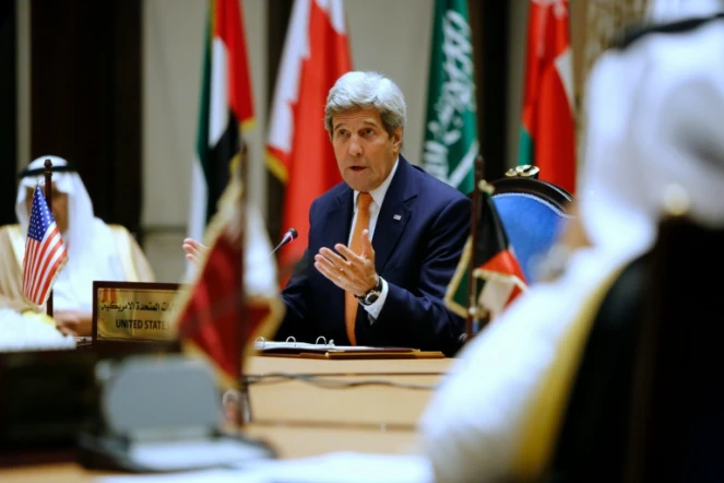 Le secrétaire d'Etat américain John Kerry le 7 avril 2016 à Manama