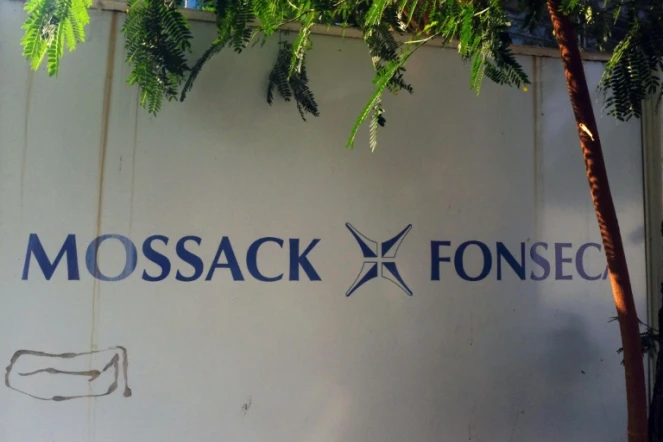 Logo sur l'immeuble du cabinet panaméen Mossack Fonseca le 3 avril 2016 à Panama
