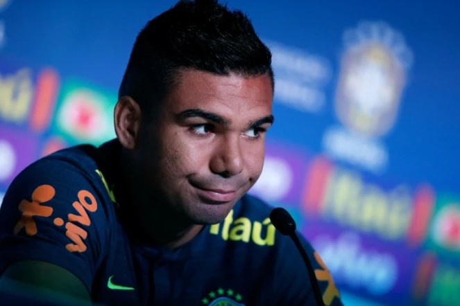 Le milieu de terrain du Brésil Casemiro en conférence de presse à Sotchi le 29 juin 2018 lors du Mondial