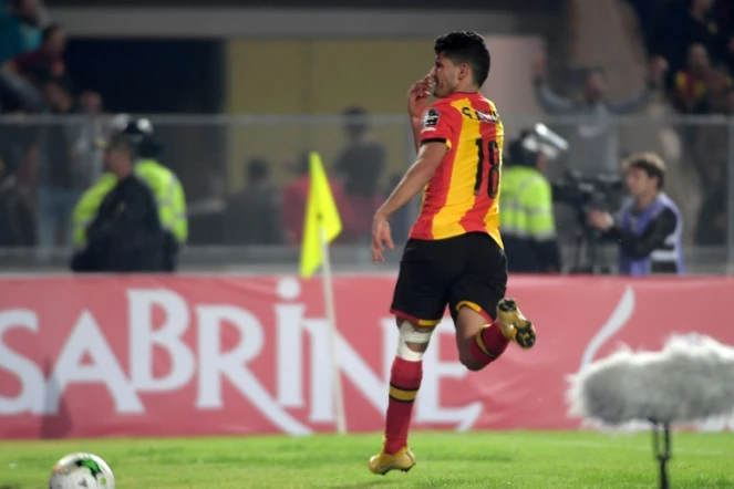 L'attaquant de l'Espérance de Tunis, Saad Beguir, vient de marquer face à Al Ahly (3-0) remportant ainsi la Ligue des champions d'Afrique, le 9 novembre 2018  