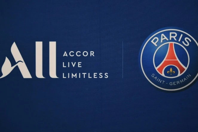 Le logo Accor Live Limitless et du Paris Saint-Germain le 22 février 2019 au Parc des Princes lors de la présentation du contrat publicitaire entre le club et la chaîne hôtelière