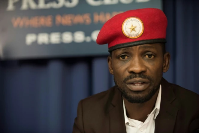 Le chanteur et opposant ougandais Bobi Wine donne une conférence de presse à  Washington, le 6 septembre 2018 