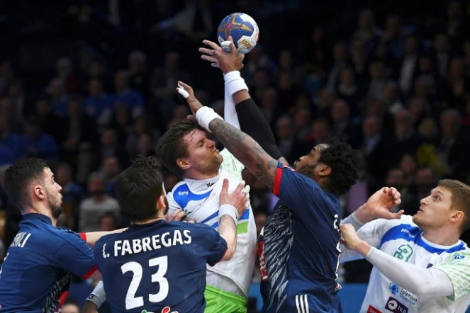 Ludovic Fabregas et l'équipe de France ont dominé la Slàvénie en demi-finale du Mondial de hand à Paris, le 26 janvier 2017