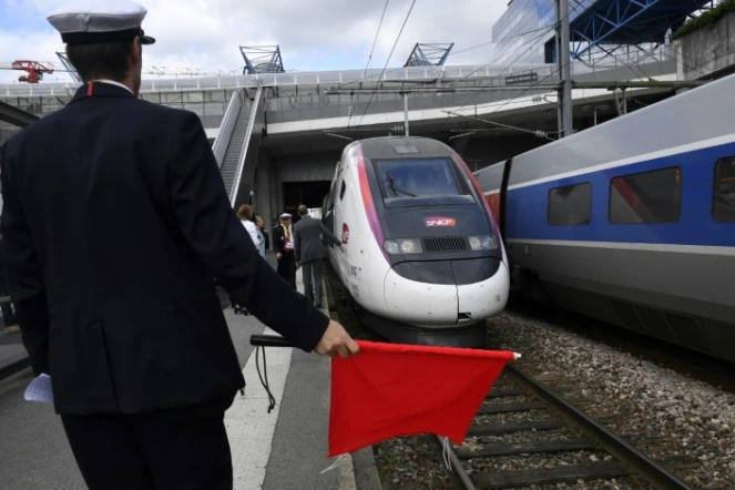 Le nouveau TGV le 1er juillet 2017 en gare de Rennes