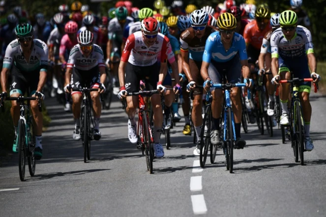 Le peloton du Tour de France le 26 juillet 2019 à Tignes