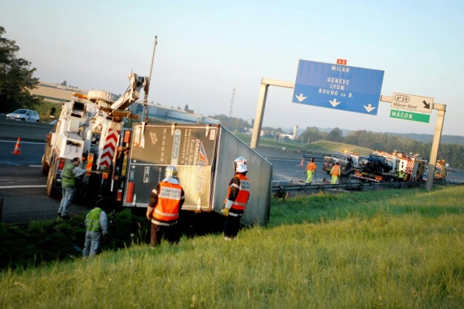 Le nombre de morts sur les routes de France a baissé de 13,2% en novembre par rapport à novembre 2015, a annoncé samedi l'Observatoire national interministériel de la sécurité routière (ONISR)