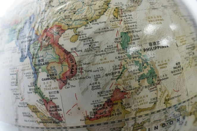 Partie du globe montrant la mer de Chine méridionale où, selon les Philippines, la Chine serait en train de construire secrètement une île