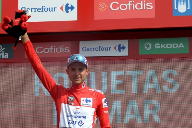 Le Français Rudy Molard nouveau maillot rouge de la Vuelta à l'issue de la 5e étape, le 29 août 2018 à Roquetas de Mar   
