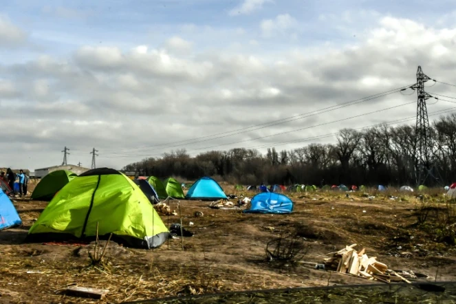 Des tentes de migrants près de Calais, le 18 février 2019