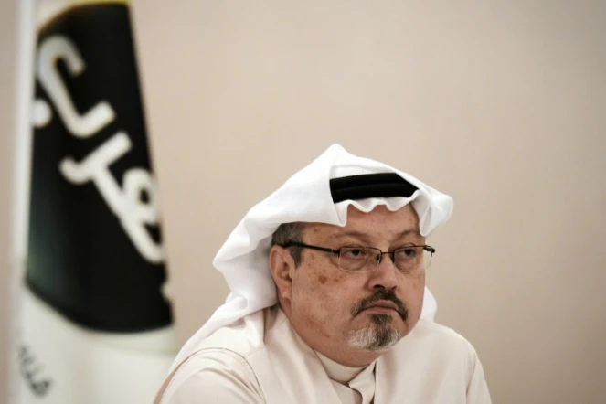 Le journaliste saoudien Jamal Khashoggi, le 15 décembre 2014 lors d'une conférence de presse à Manama, à Bahreïn