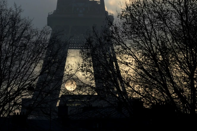 La Tour Eiffel le  30 décembre 2016  à Paris