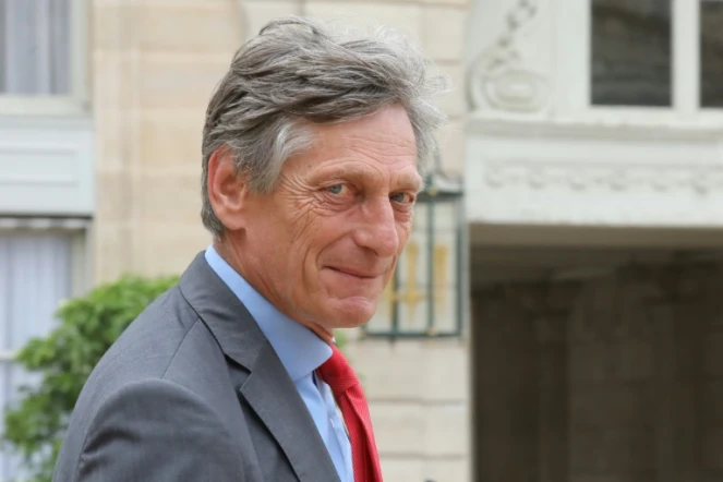 Le patron du groupe M6 Nicolas de Tavernost quitte le Palais de l'Elysée après une réunion, le 29 mai 2018 à Paris 