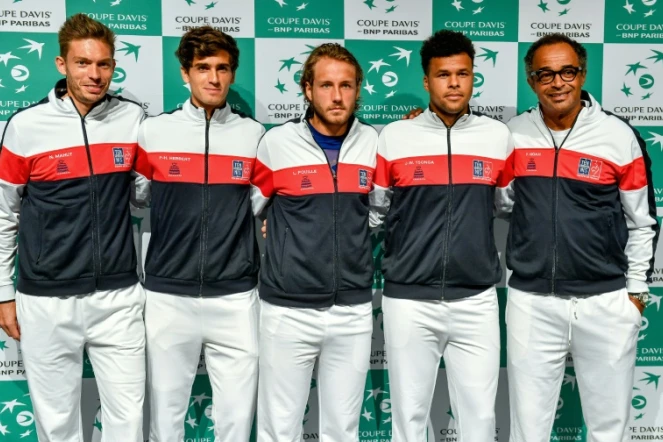 L'équipe de France de Coupe Davis: Nicolas Mahut, Pierre-Hugues Herbert, Lucas Pouille, Jo-Wilfried Tsonga et le capitaine Yannick Noah, le 14 septembre 2017 à Lille