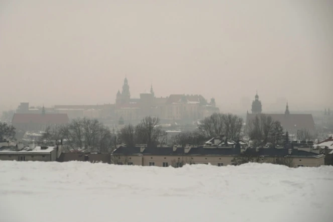 Un nuage de smog au-dessus de Cracovie, en Pologne, le 12 février 2013