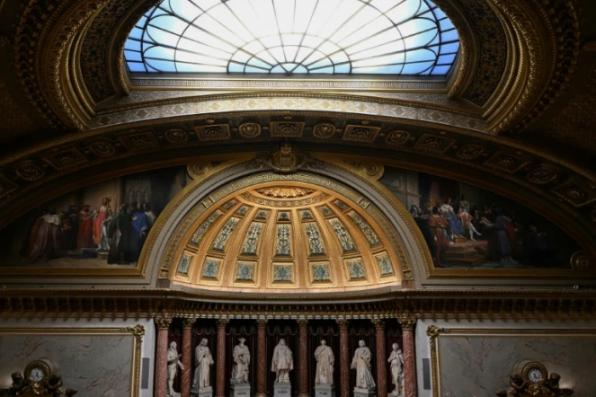 Critiquée de toutes parts dans l'hémicycle du Sénat, la réforme du scrutin municipal pour Paris, Lyon et Marseille semble promise à un rejet massif à la chambre haute