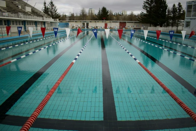 La piscine olympique Laugardalslaug fermée en raison de l'épidémie de coronavirus, le 27 avril 2020 à Reykjavik, en Islande
