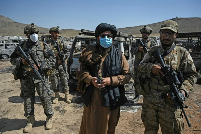 Des membres de la "Badri 313", unité d'élite des talibans, sur l'ex-base de la CIA dans le district de Deh Sabz près de Kaboul, le 6 septembre 2021