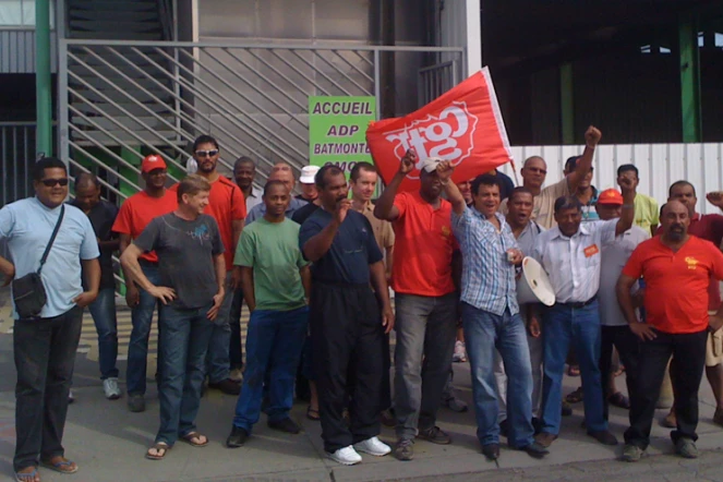 Le Port - Mercredi 27 avril 2011 - Les salariés d'ADP ont débrayé