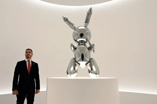 Le "Rabbit" de Koons à Christie's à New York, le 3 mai 2019