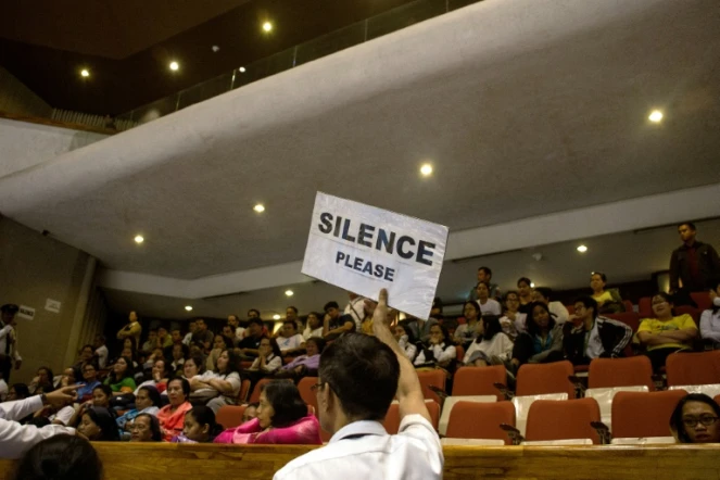 Le Congrès philippin cvote le rétablissement de la peine de mort à Manille, le 1er mars 2017