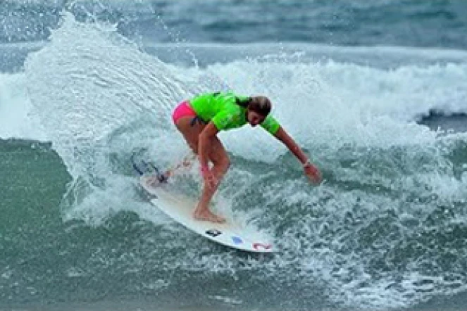La surfeuse réunionnais Cannelle Bulard (Photo international surfing association)