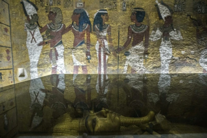 Photo prise le 29 septembre 2015 du sarcophage de Toutankhamon dans la vallée des Rois près de Louxor