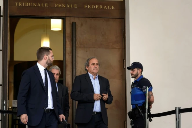 L'ex-patron de l'UEFA Michel Platini à sa sortie du tribunal pénal de Bellinzone, le 8 juin 2022  
