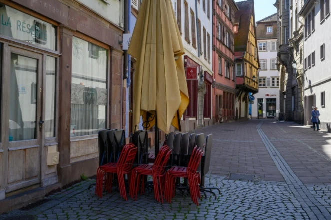 Un restaurant fermé en raison de l'épidémie de nouveau cornavirus, le 15 mars 2020 à Strasbourg