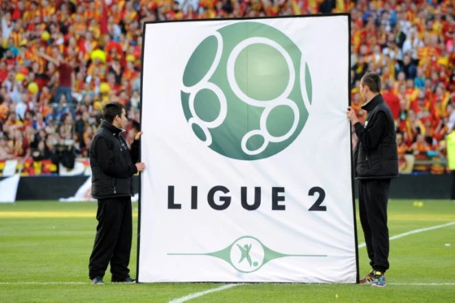 L'assemblée générale de la Ligue de football professionnel (LFP) a adopté le principe d'une Ligue 2 élargie de 20 à 22 équipes la saison prochaine