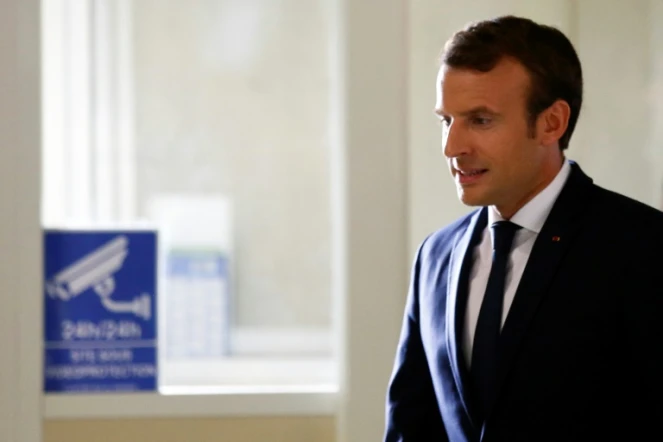 Le président Emmanuel Macron à Rungis dans la banlieue de Paris, le 11 octobre 2017 
