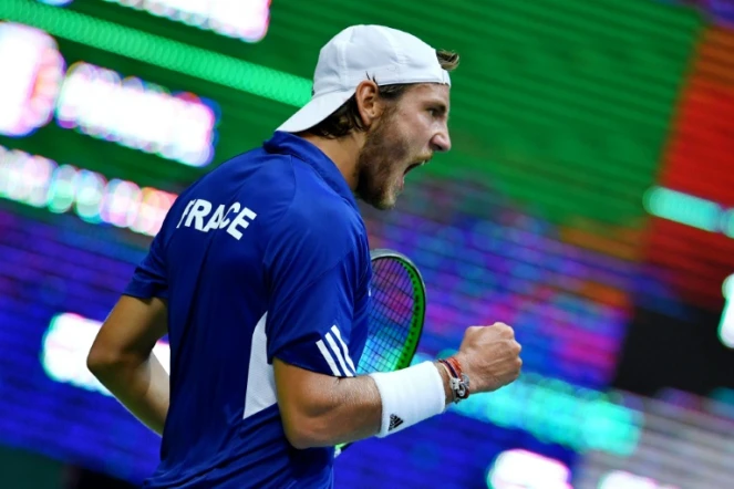 Le Français Lucas Pouille face au Croate Marin Cilic en demies de Coupe Davis, le 16 septembre 2016 à Zadar 
