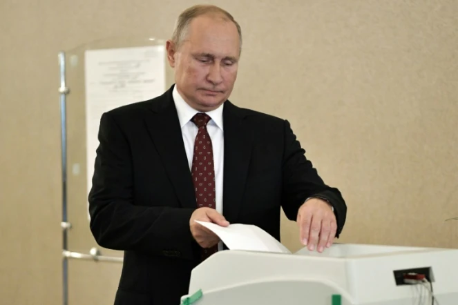 Le président russe Vladimir Poutine vote à Moscou le 8 septembre 2019