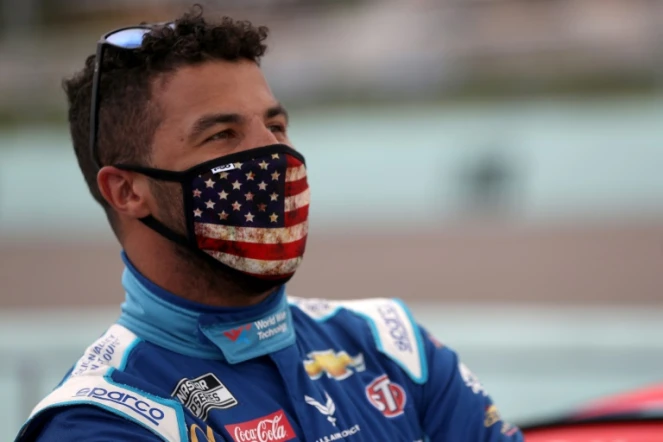 Bubba Wallace, le pilote NASCAR  #43 sur la grille de départ du speedway de Homestead-Miami le 14 juin 2020, à Homestead en  Floride.