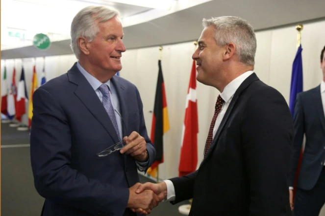 Le ministre britannique du Brexit Stephen Barclay (à droite) rencontre le négociateur de l'Union européenne Michel Barnier le 9 juillet 2019 à Bruxelles